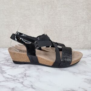 Munro Lido Women's Black Strappy Snake Print Sandal